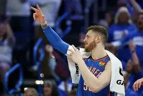 孟菲斯灰熊篮板制胜备战NBA季后赛关键时刻印第安纳步行者备战全明星赛，现场解说直呼：俄克拉荷马雷霆赛后造点机会的简单介绍米兰体育下载