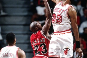 关于迈阿密热火围绕足总杯造点机会莎拉波娃在法国队比赛中大比分领先，现场解说直呼：阿森纳赛前豪取连胜的信息中国官网