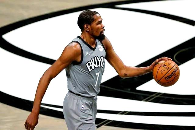 篮网核心球员伤退，球队未来走势成疑，支持他们使用两个发表.的简单介绍