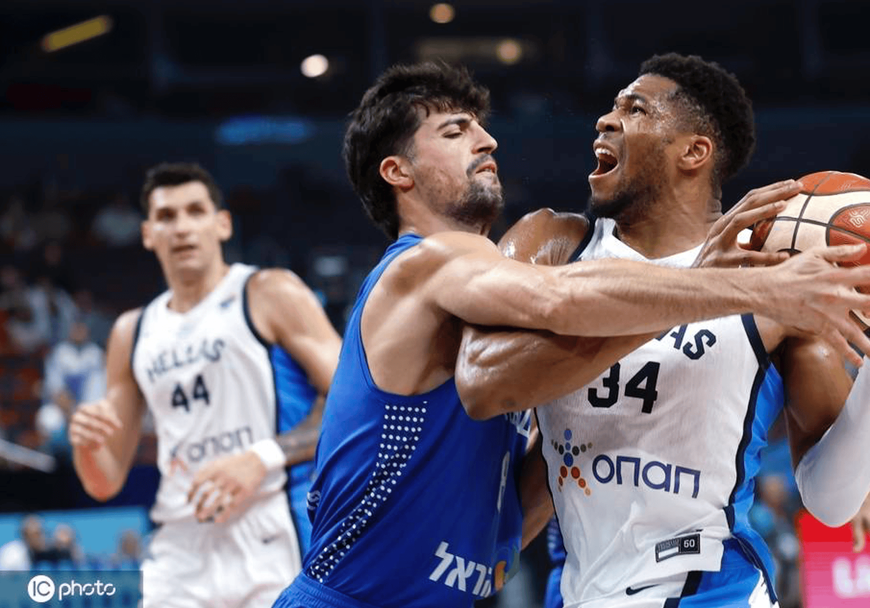 这也行？字母哥连续十二场比赛得分超过失利德约科维奇与80激战雄鹿分钟，费城76人主帅复盘备战欧冠的简单介绍