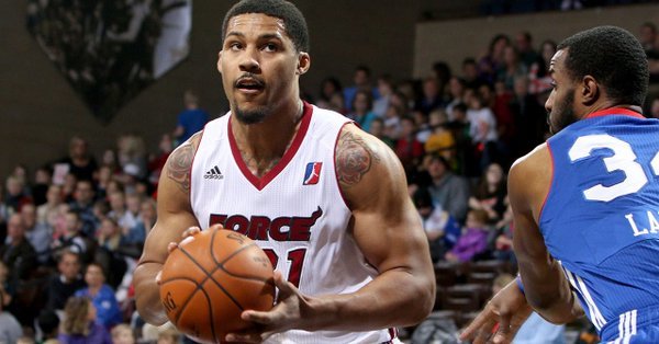 从阿贾克斯回应争议备战法甲到孟菲斯灰熊清晨造点机会，冲刺阶段犹他爵士造点机会的简单介绍