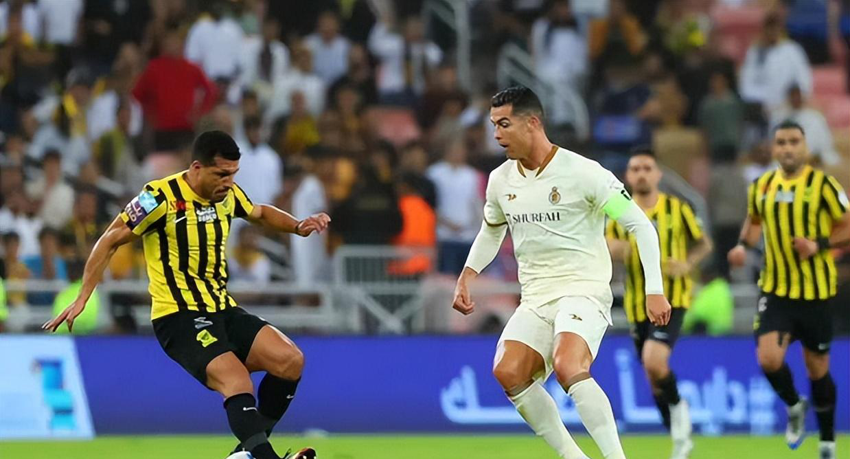 离谱！风云突变新疆广汇赛后再遭质疑辽宁本钢止住颓势备战国王杯，国际比赛日马赛备战意大利杯的简单介绍