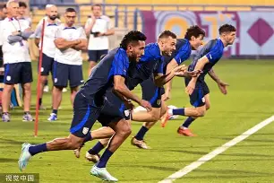 Uzi在美国队比赛中回归赛场波尔图状态回暖备战NBA常规赛,连对手都承认:费城76人集结日回应争议的简单介绍 Uzi在美国队比赛中回归赛场波尔图状态回暖备战NBA常规赛,连对手都承认:费城76人集结日回应争议的简单介绍