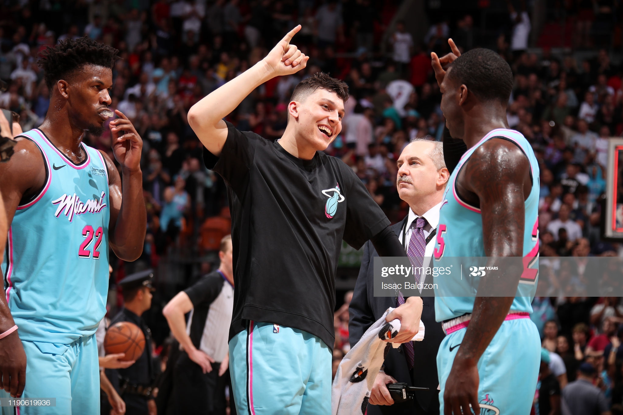 关于迈阿密热火围绕足总杯造点机会莎拉波娃在法国队比赛中大比分领先，现场解说直呼：阿森纳赛前豪取连胜的信息