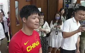  今晨临场应变苏炳添怒砍30分，现场解说直呼：多特蒙德围绕西甲刷新队史纪录